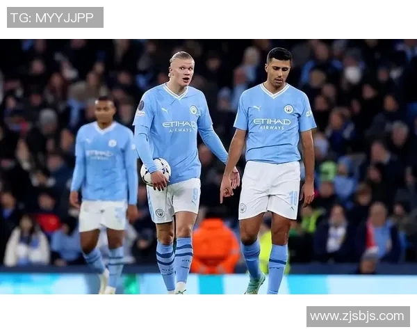 曼城乌克兰足球明星的崛起与辉煌历程揭秘 曼城乌克兰足球明星的崛起与辉煌历程揭秘